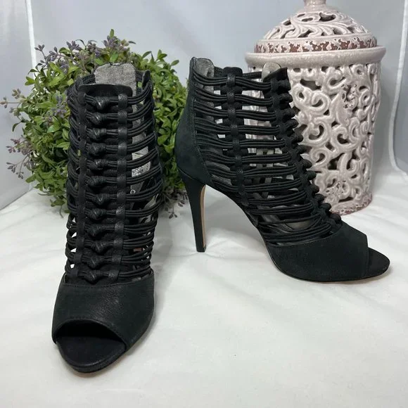 Vince Camuto Heeled Booties - NEW - Picture 2 of 9